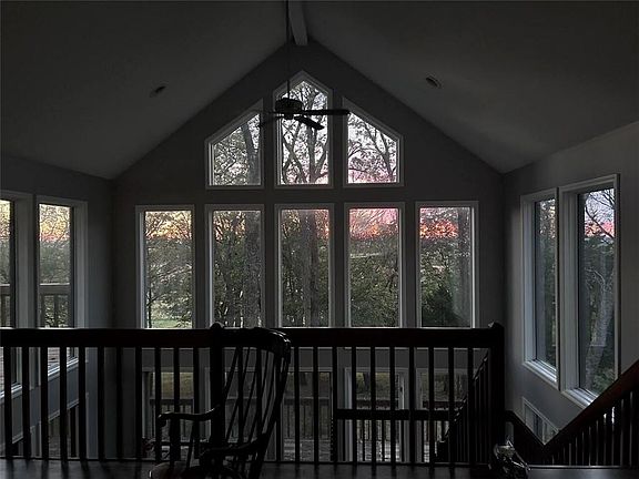 3rd image of 31557 Lookout Rd
