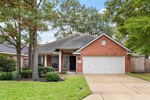 35 Auburn Path Dr Photo 1