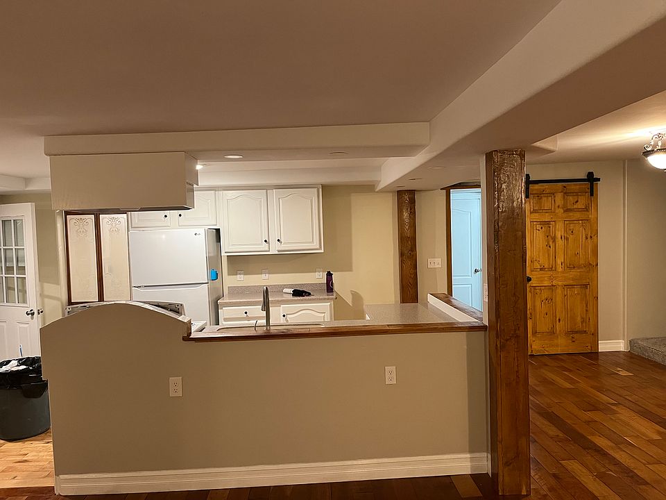 Living room to Kitchen