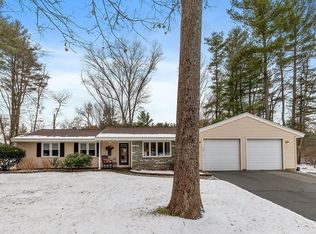1 Tanglewood Way S, Andover, MA 01810