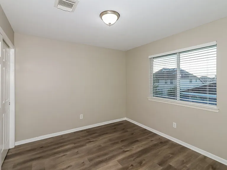 6207 Winter Oak St — Photo 14