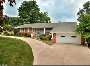 6617 Farview Rd, Brecksville, OH 44141