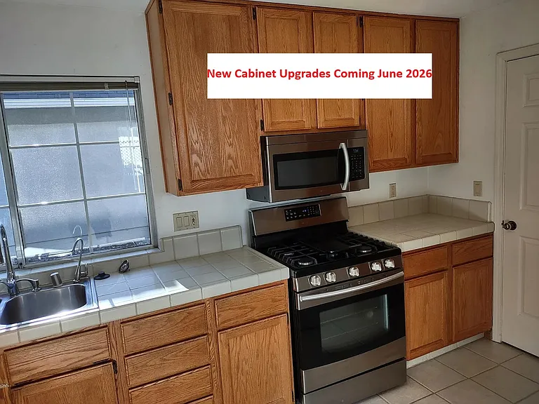 985 Bluebell Way — Photo 11