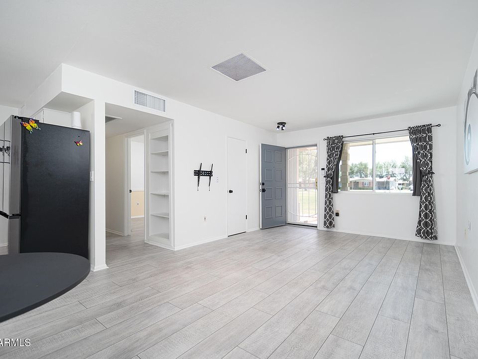1st image of 10428 W DEANNE Drive