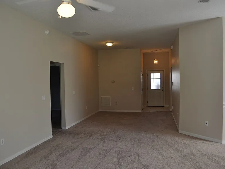 16 Russman Ln — Photo 6