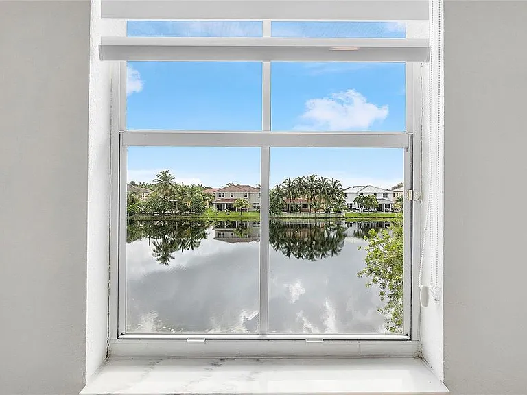 3923 SW 169th Ter — Photo 14