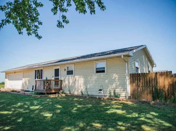 702 N Rangeline Ln, Lima, IL 62348