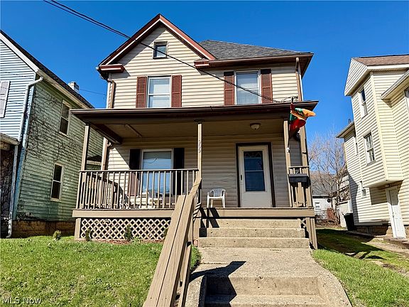 2nd image of 909 Clarendon Ave SW