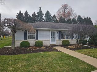 730 Chestnut Ln, Huron, OH 44839