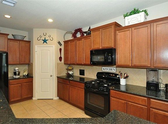 5th image of 19315 Dockside Hill Ln