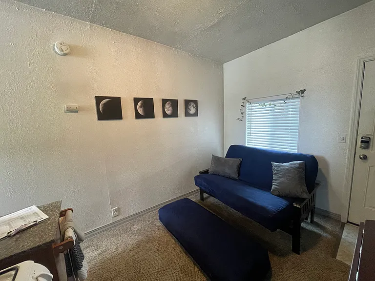 1920 Chambers St #5 — Photo 9