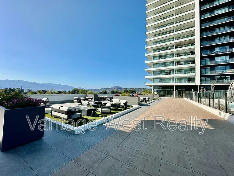 1626 Water St #2403 — Photo 22