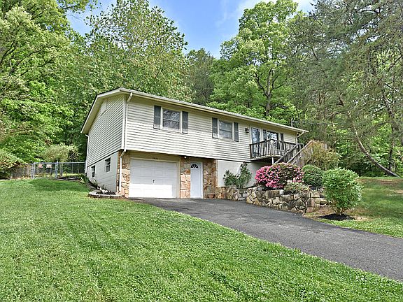 2nd image of 6861 Langston Dr