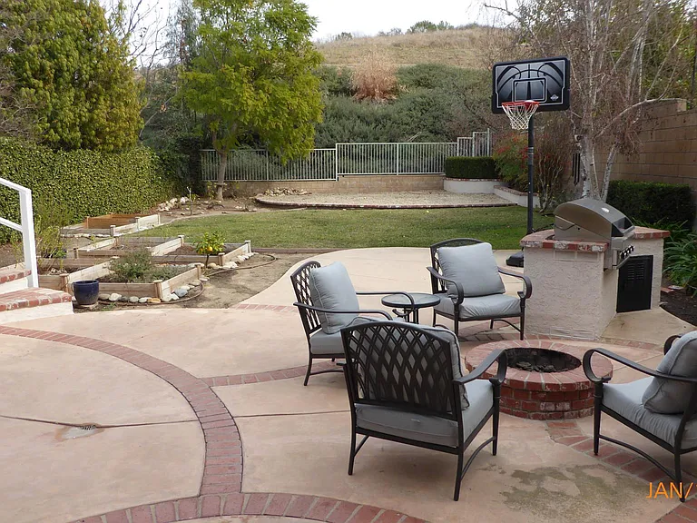 3878 Timberridge Rd — Photo 35