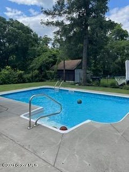 4th image of 131 Lake George Avenue