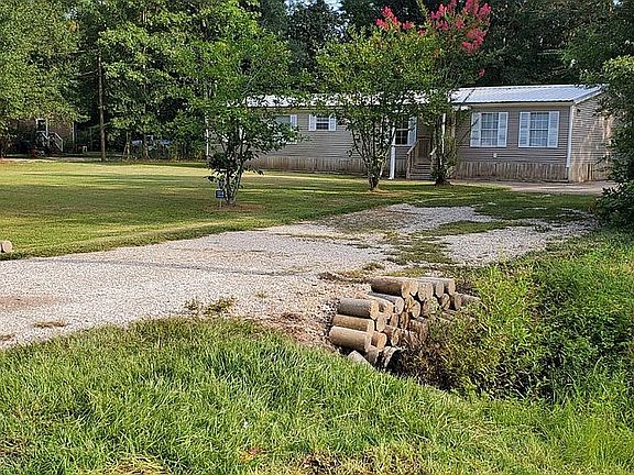 3rd image of 13196 Rhonda Dr