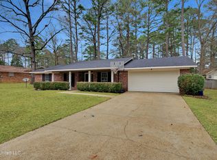 116 Woodgate Dr, Brandon, MS 39042