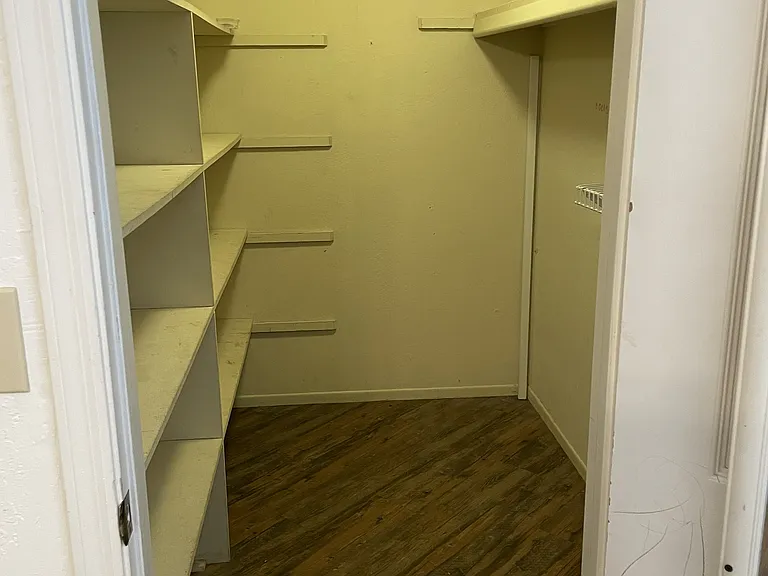 908 E Mesquite Ave — Photo 7