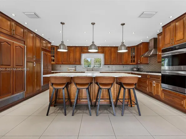 16405 SW 228th St, Miami, FL 33170