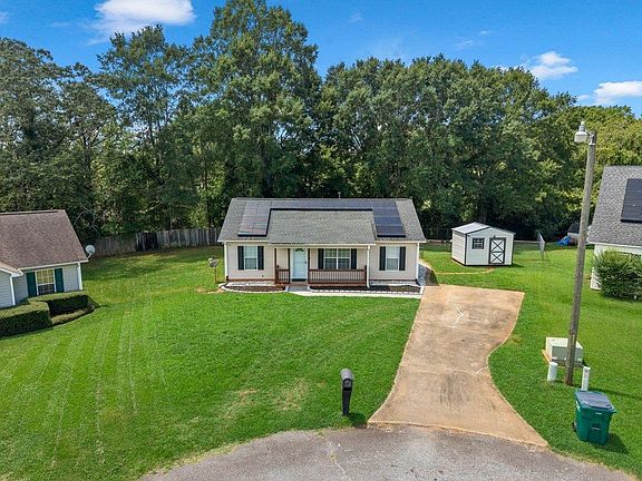 4th image of 326 Blue Bonnet Dr