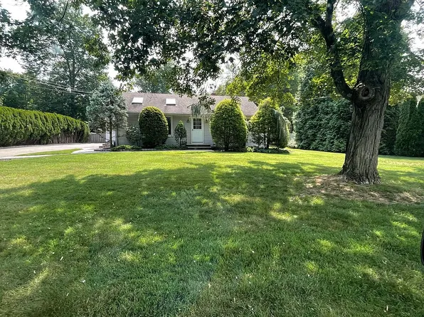 663 Burke St, Township Of Washington, NJ 07676