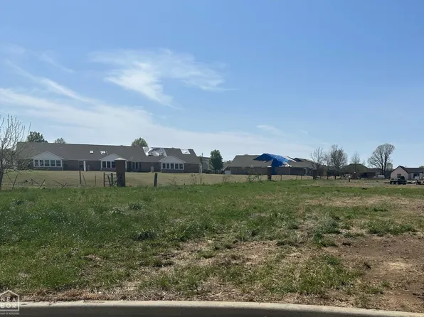 999 S 30th St #1/2, Paragould, AR 72450
