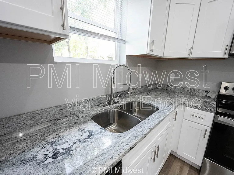 1841 Montcalm St #B — Photo 9
