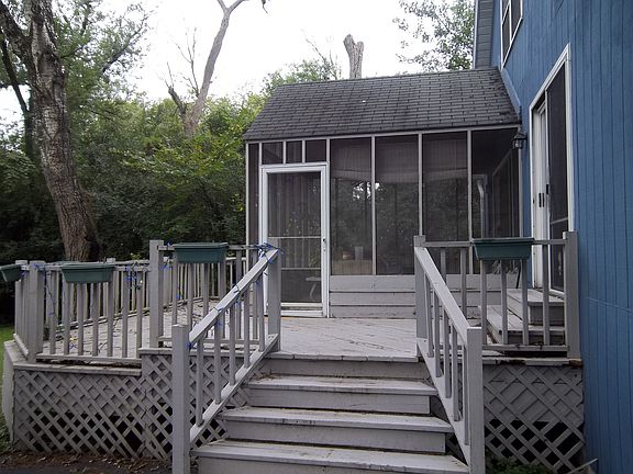 3rd image of 15W281 E Harvard St