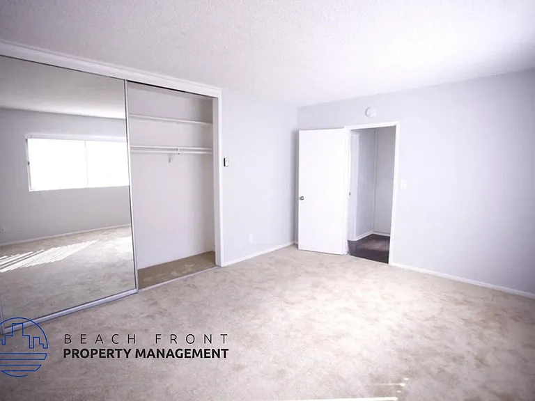 517 Evergreen St — Photo 9