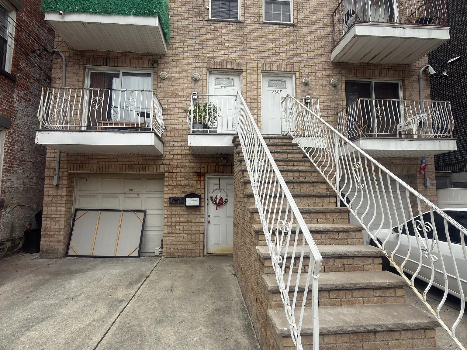 3 bed, 1200 sqft, $3,200 — Photo 1