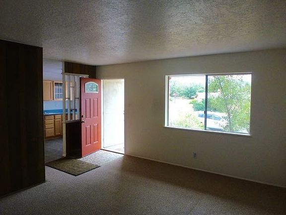4th image of 1102 Calle La Resolana