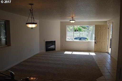 5th image of 302 W 3rd Ct APT A