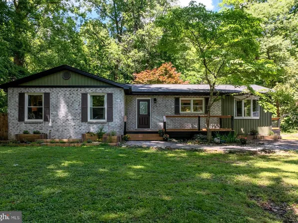 45 Devon Way, Shepherdstown, WV 25443