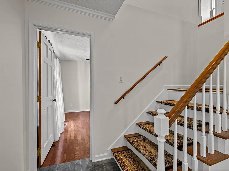 254 Graves Rd — Photo 5