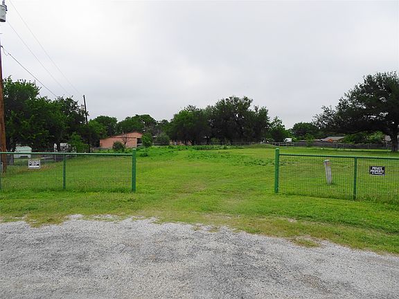 4th image of 2317 Balboa Ct