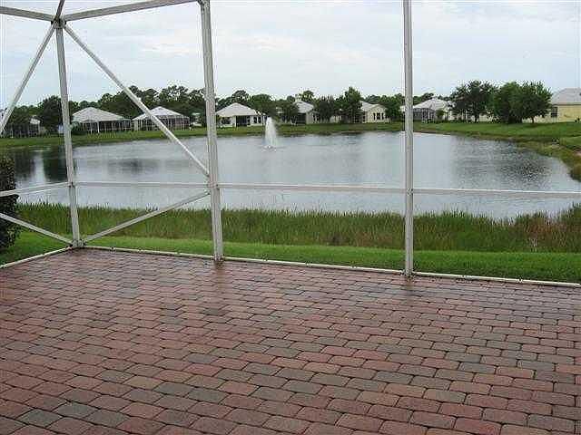 1st image of 487 NE Canoe Park Cir