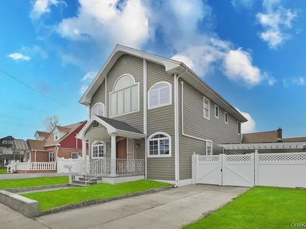 24 21st Bay, Far Rockaway, NY 11691