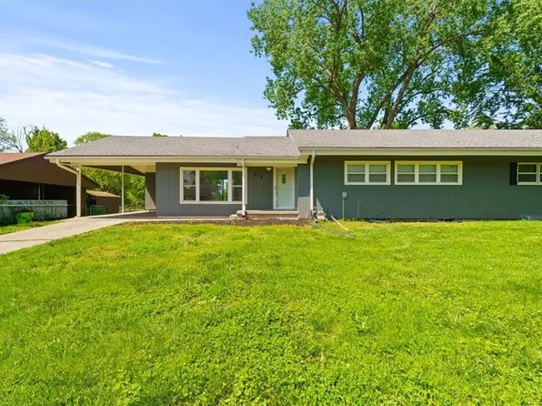 419 Whisper Ln, Belton, MO 64012