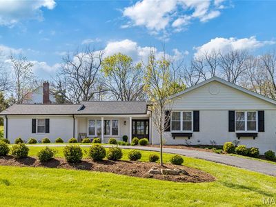 502 Briar Ridge Ln, Saint Louis, MO, 63131