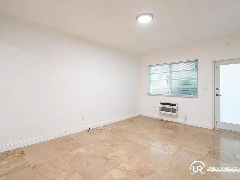 1120 Euclid Ave #6 — Photo 10