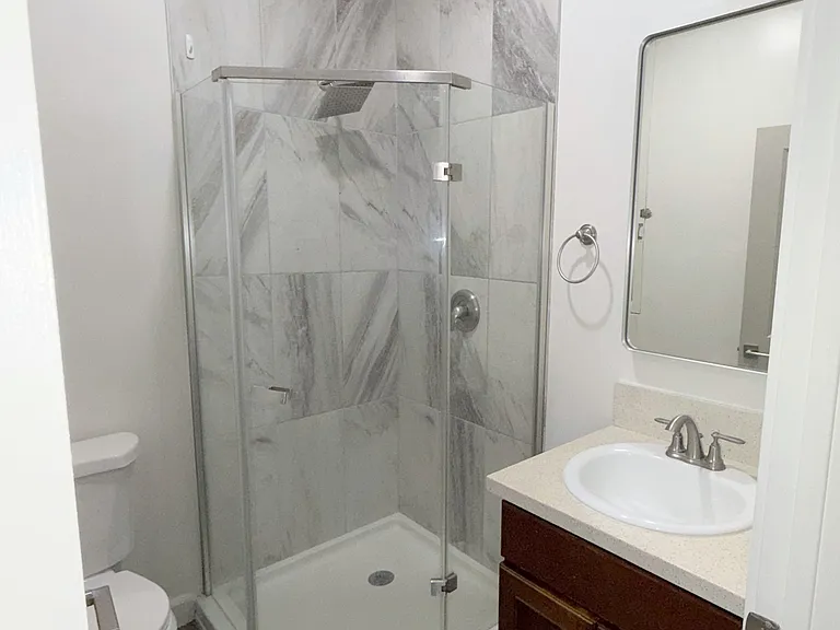 2345 Lincoln Park — Photo 37