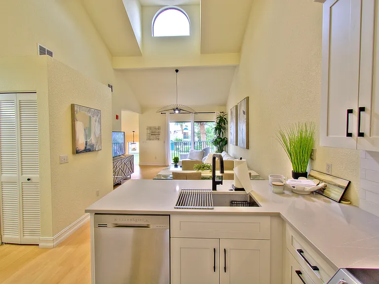 60 Emerald Woods Dr #B7 — Photo 19