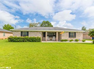 512 W Amanda Ave, Foley, AL 36535