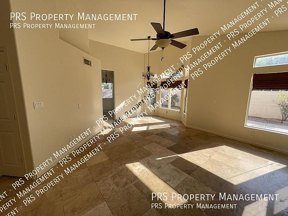 3rd image of 629 S Oak St