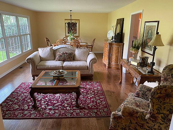Formal Living & Dining