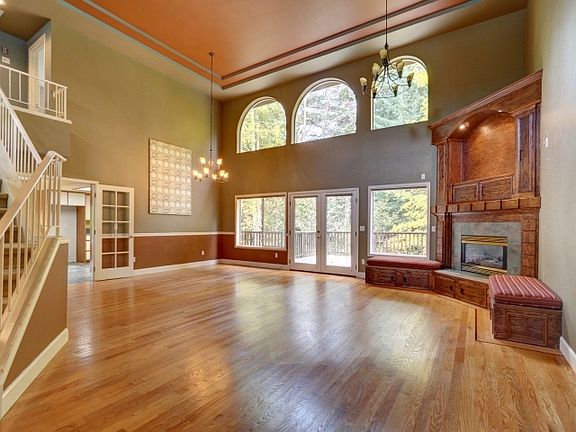 4th image of 5805 80th Avenue Ct W