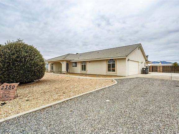 4th image of 2380 Xenia Ave