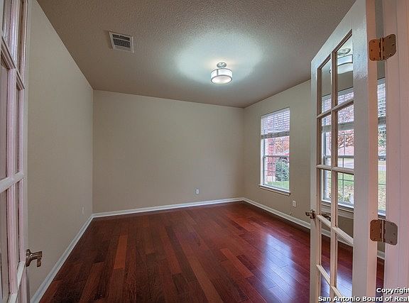 4th image of 14506 Clementine Ct