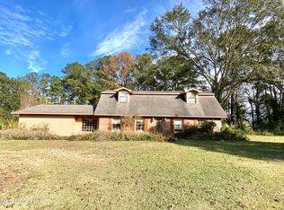 12 Pearce Rd, Mount Olive, MS 39119