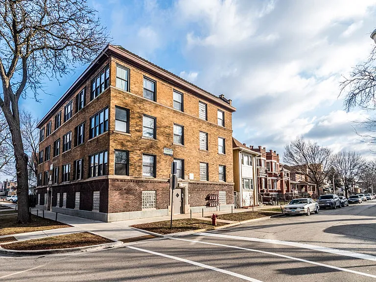 5448 W Adams St #119-21 — Photo 10